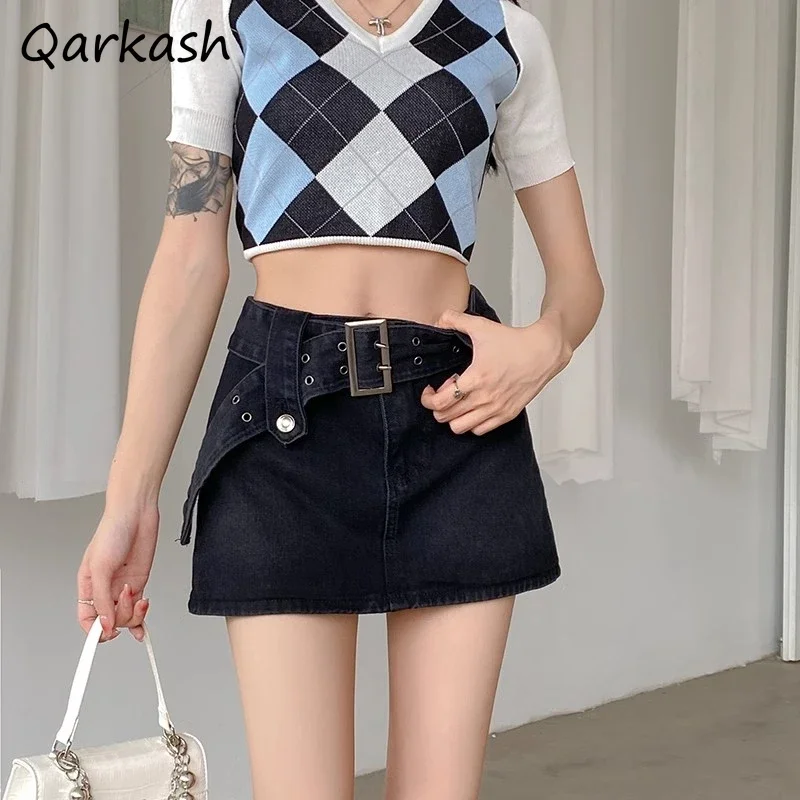 

Women Bodycon Denim Skirts Hole Fashion Summer Button Chic American Style High Waist Punk Spicy Girls New Arrival Hot Y2k Gothic