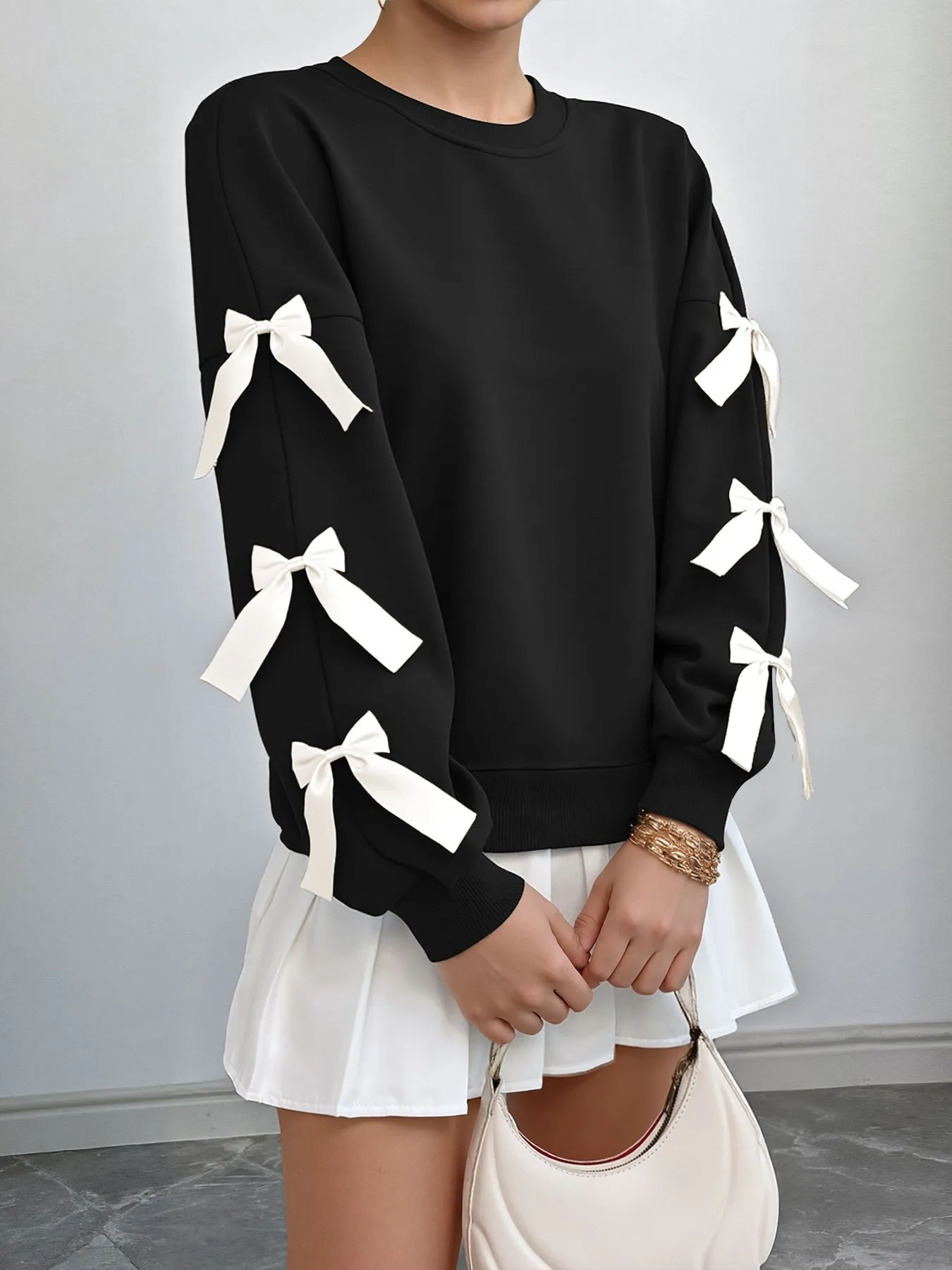 Round Neck Bow Sweatshirt Regular Length Sweet and Fresh with Pullover Patchwork Regular Sleeve Autumn Loose Fit Women Hoodie