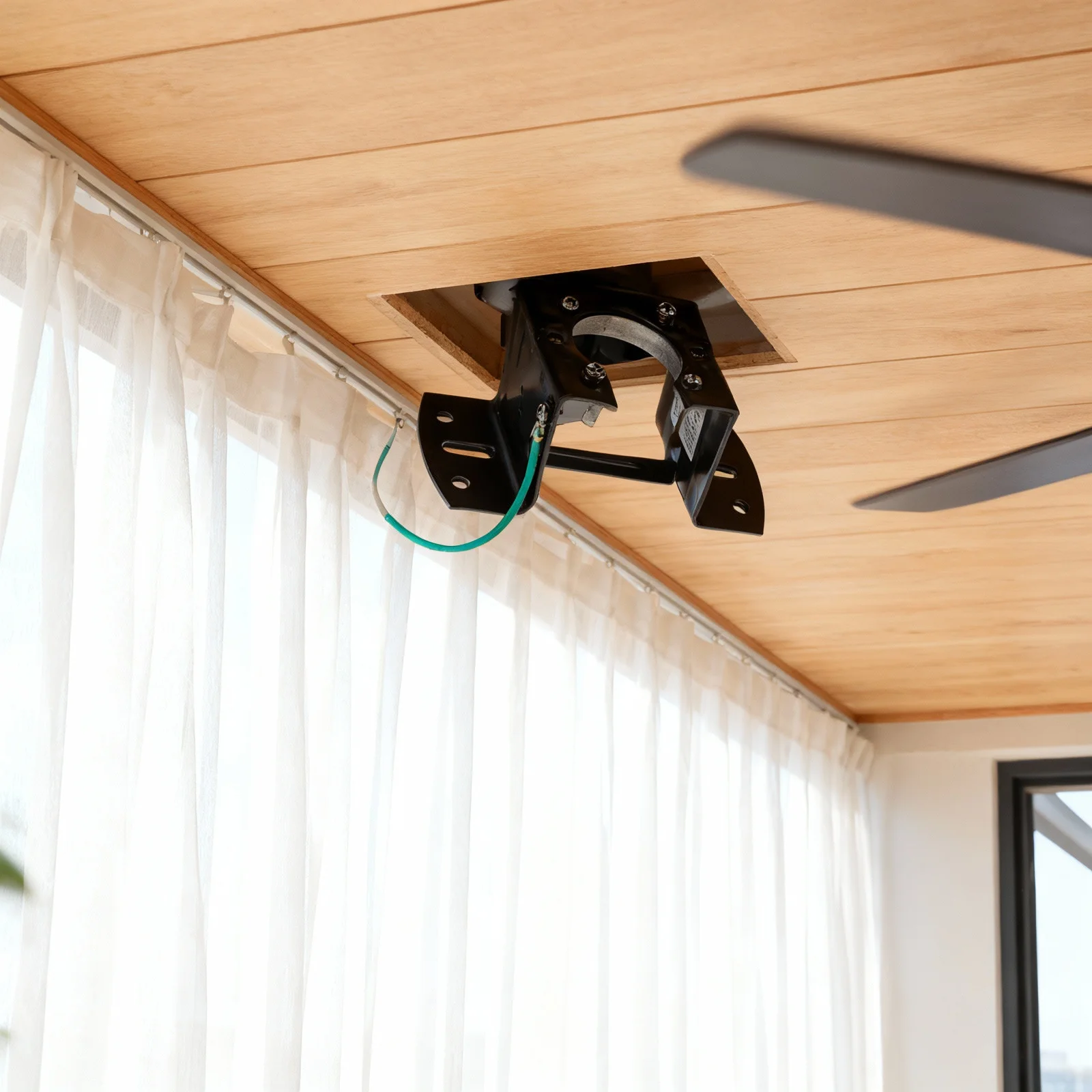 

Ceiling Accessories Bracket Heavy Duty Metal Fan Hanging Bracket For Electric Fan Mounting Easy Install Support Bracing