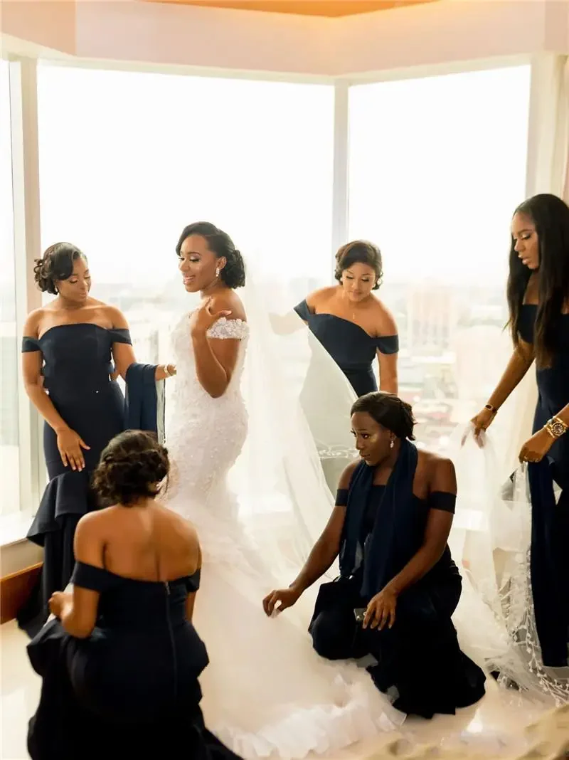 Customized Beauty Off The Shoulder Robe De Mariée Wedding Dresses Sweep Train Lace Appliques Black Girls Bridal Dresses