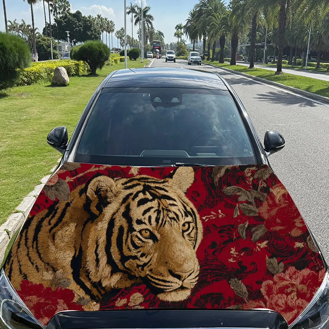 Автомобильные наклейки Тигр с красным цветочным текстурированным фоном и художественным, наклейка на капот автомобиля Majestic Visual Details, водонепроницаемая самоклеящаяся