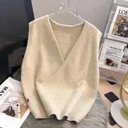 Winter Button Vest Black V-neck Knitted Top for Women Grey Ladies Sweaters Y2k Vintage Warm Thermal Blouse Economics Cold Hot