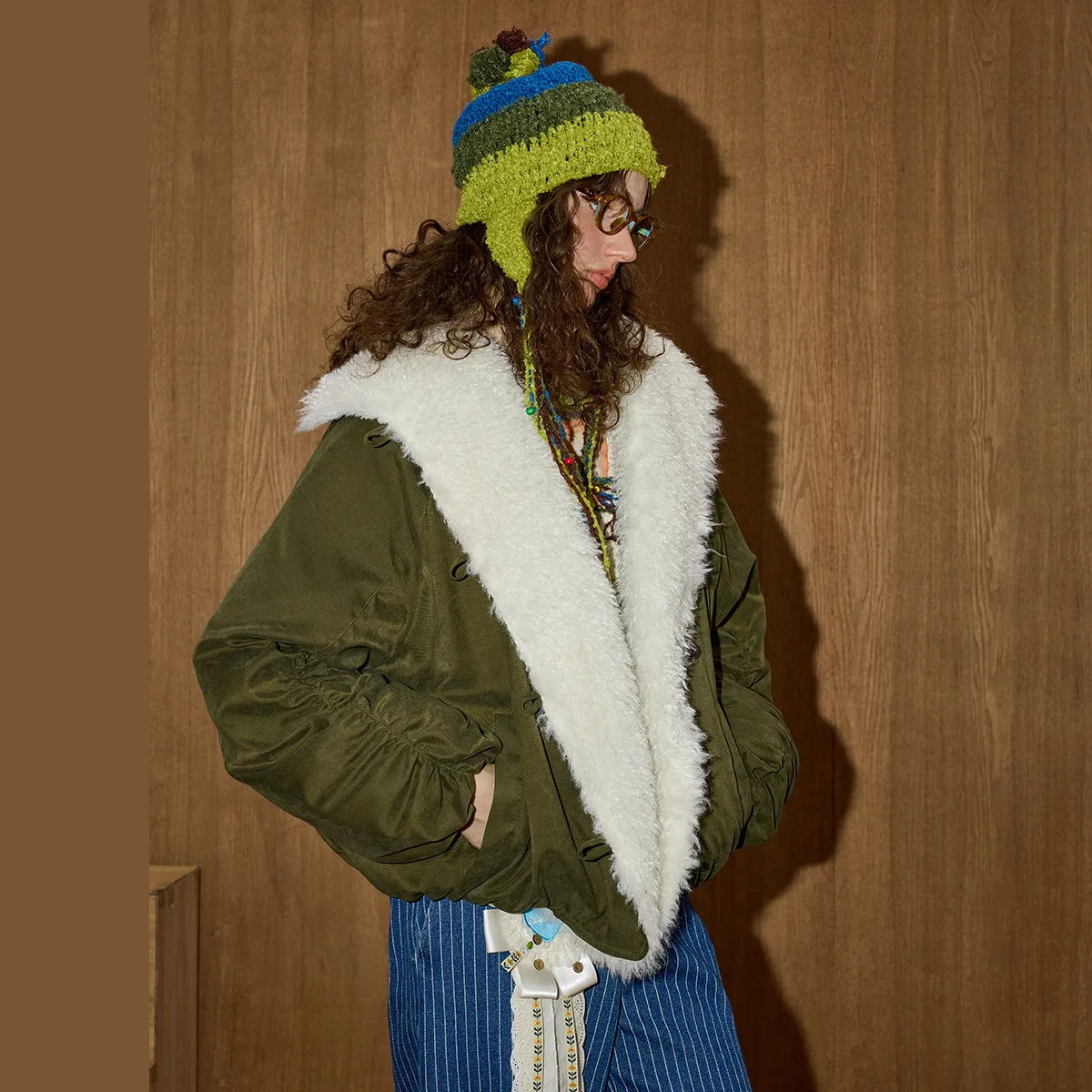 سترة نسائية شتوية لعام 2025 90% ملابس الشارع الشهير بياقة من الفرو سترة منتفخة كبيرة الحجم سميكة مبطنة على الطراز الحضري في الهواء الطلق #3