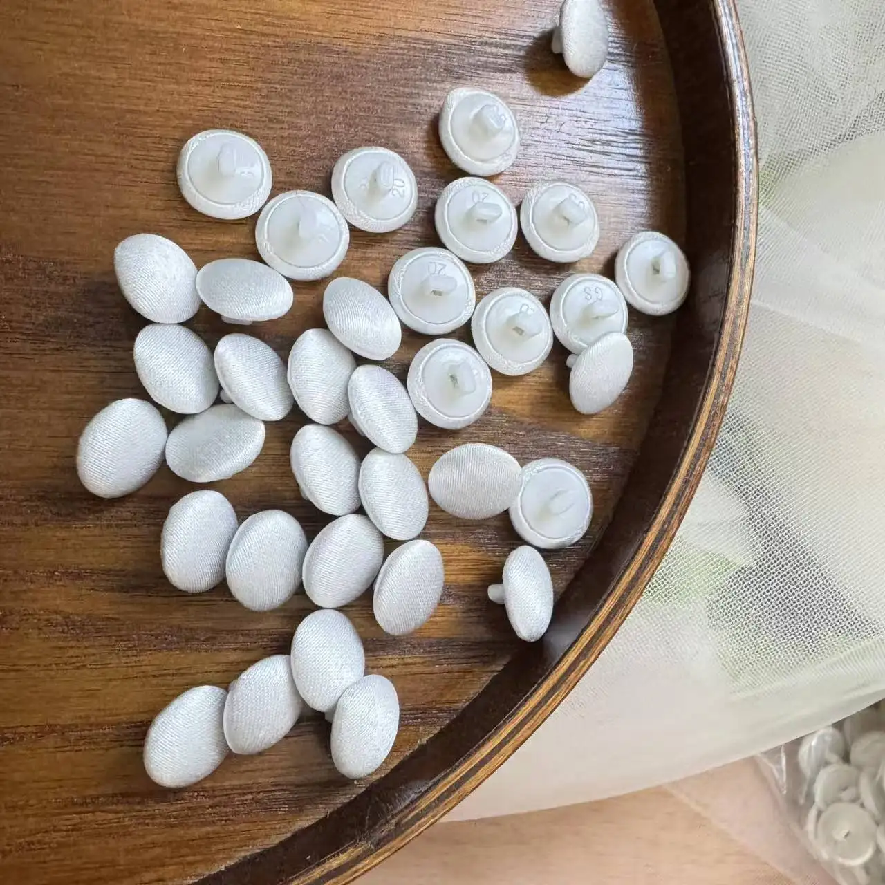 50 Stück. Knöpfe. Bunte Satin-Stoffknöpfe Knopfloch-Hochzeitskleid-Knöpfe Handgefertigte DIY-Accessoires. Handgemachte Puppen-Dekoration – Detail 6