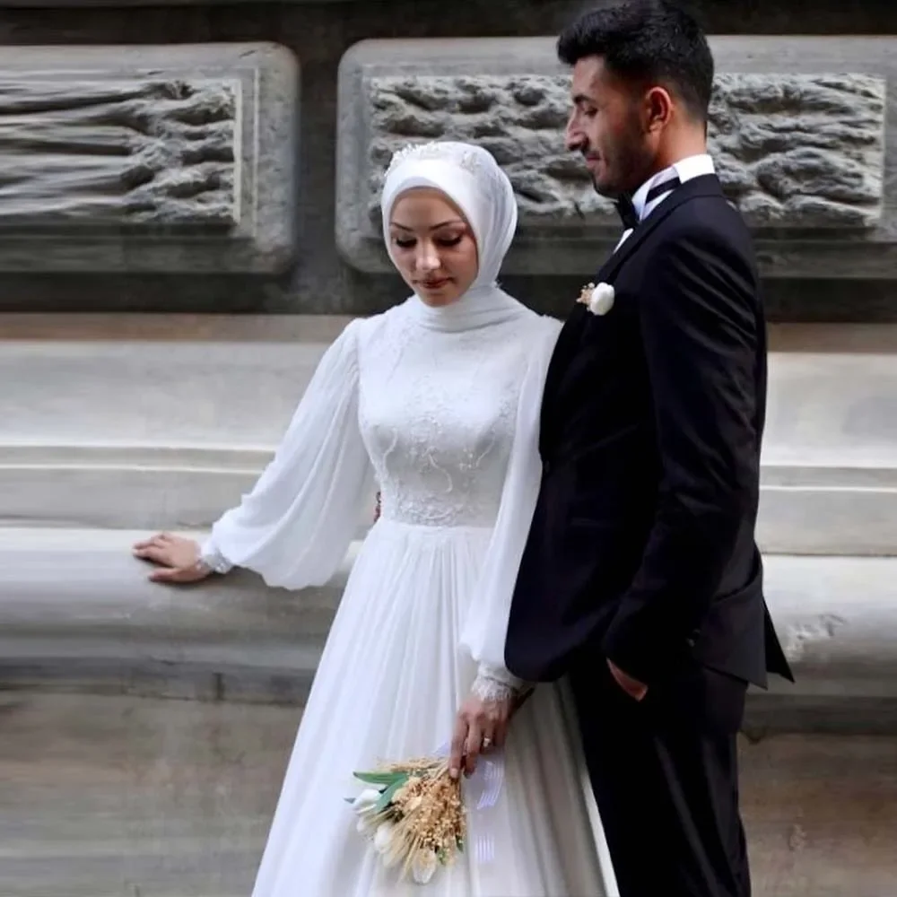 

New Custom 2025 Muslim Exquisite High Collar Ivory A-line Wedding Dresses Applique Satin Bride Gown robe de mariée