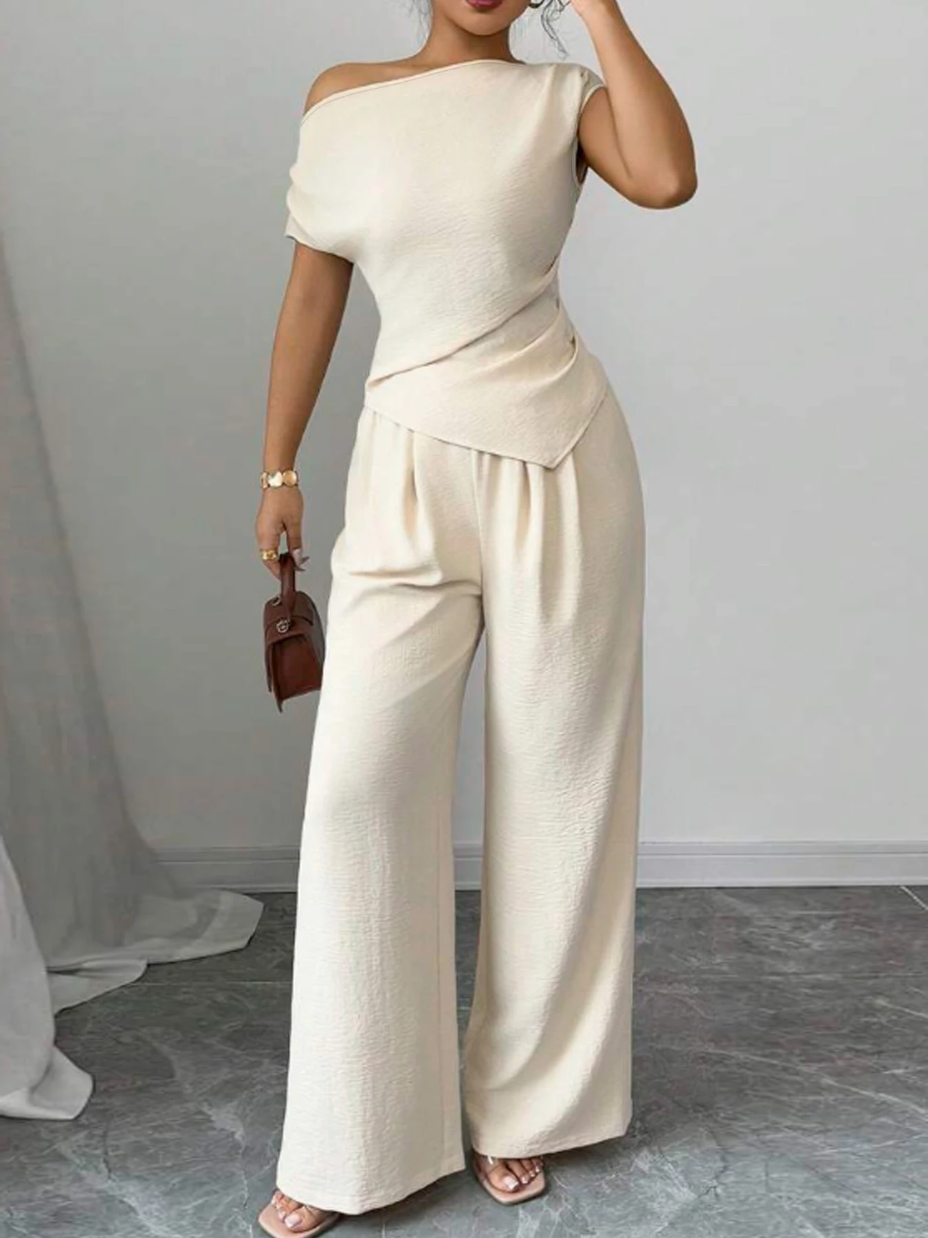 Elegant Pure Color Ladies Asymmetric Top And Wide Leg Pants 2-Piece Set for Commuting Casual Vacations Fashionable New Arrival image 2