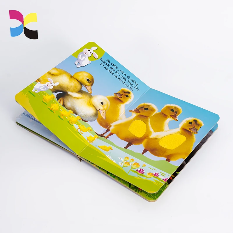 benutzerdefinierte. Druckfabrik, individuelle Dienstleistungen und Gefühl von Büchern, pädagogischer Kinderbuchdruck