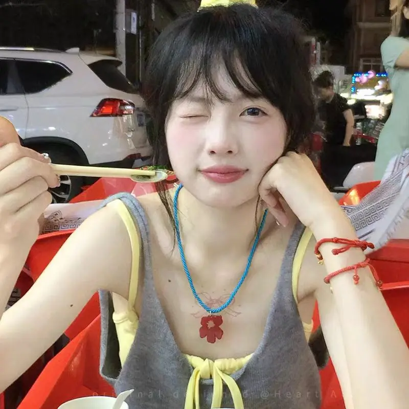 Summer Blogger Style Small Red Flower Necklace for Women, Korean Style Versatile Summer Braided Rope Accessory, Colorful Dopamine Collarbone Chain