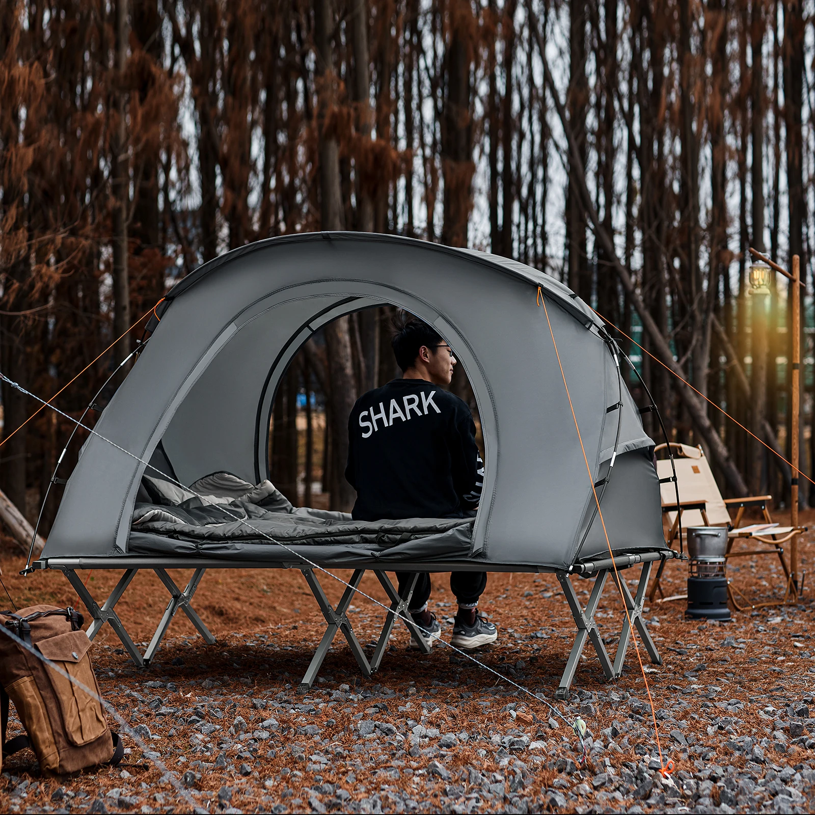 SoBuy OGS60-L-HG Tienda de campaña de supervivencia con tienda de campaña Cama de campamento Juego de camping 4 en 1 con saco de dormir y accesorios Tienda de campaña para 2 personas