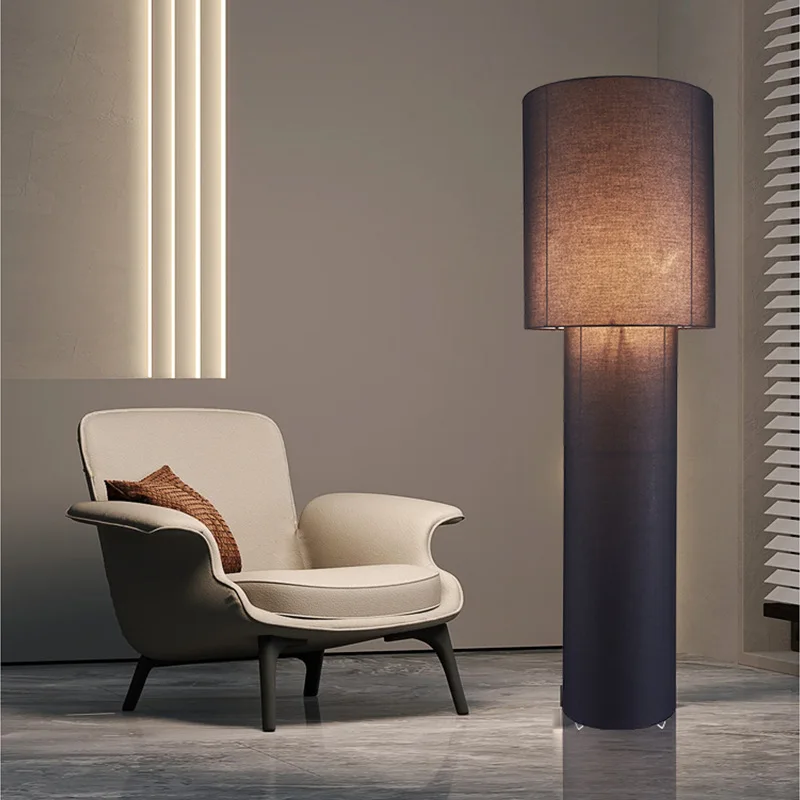 مصباح أرضي لغرفة المعيشة 2025 مصباح إيطالي جديد أنبوبي إبداعي مخصص للأريكة الفنية وزاوية جانبية مصباح ذو إحساس ممتاز