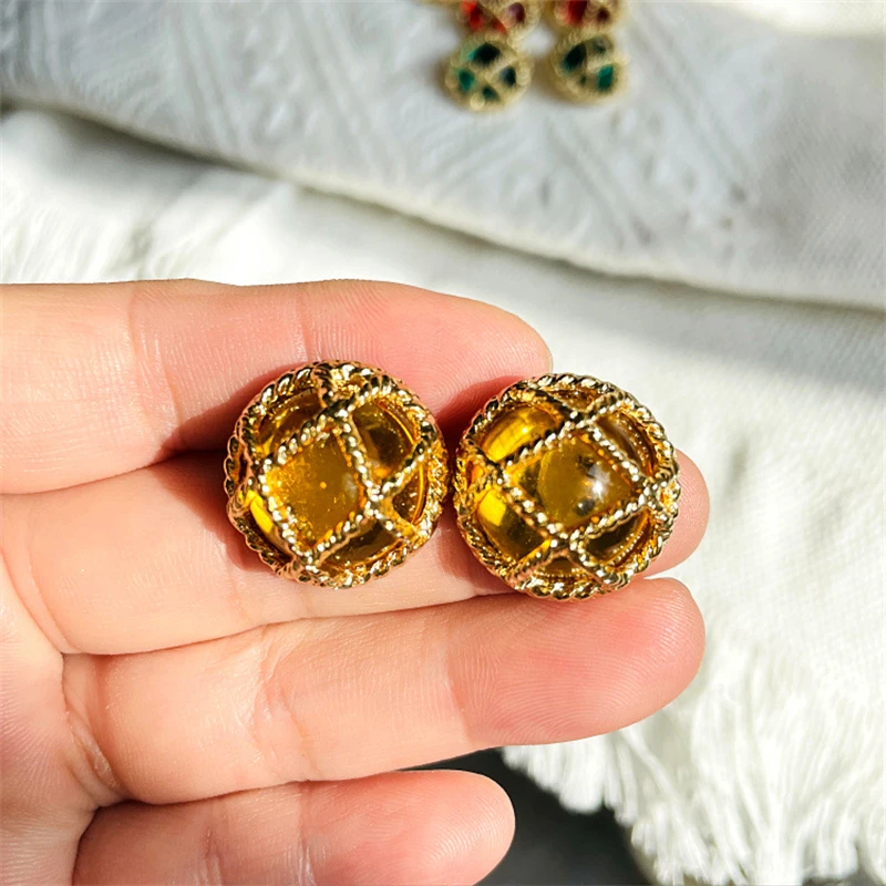 Baroque Style Women Luxury Rouned Rhinestone Earrings Hollow Reticulation Crystal Vintage Stud Earring Elegant Lady Ear Rings