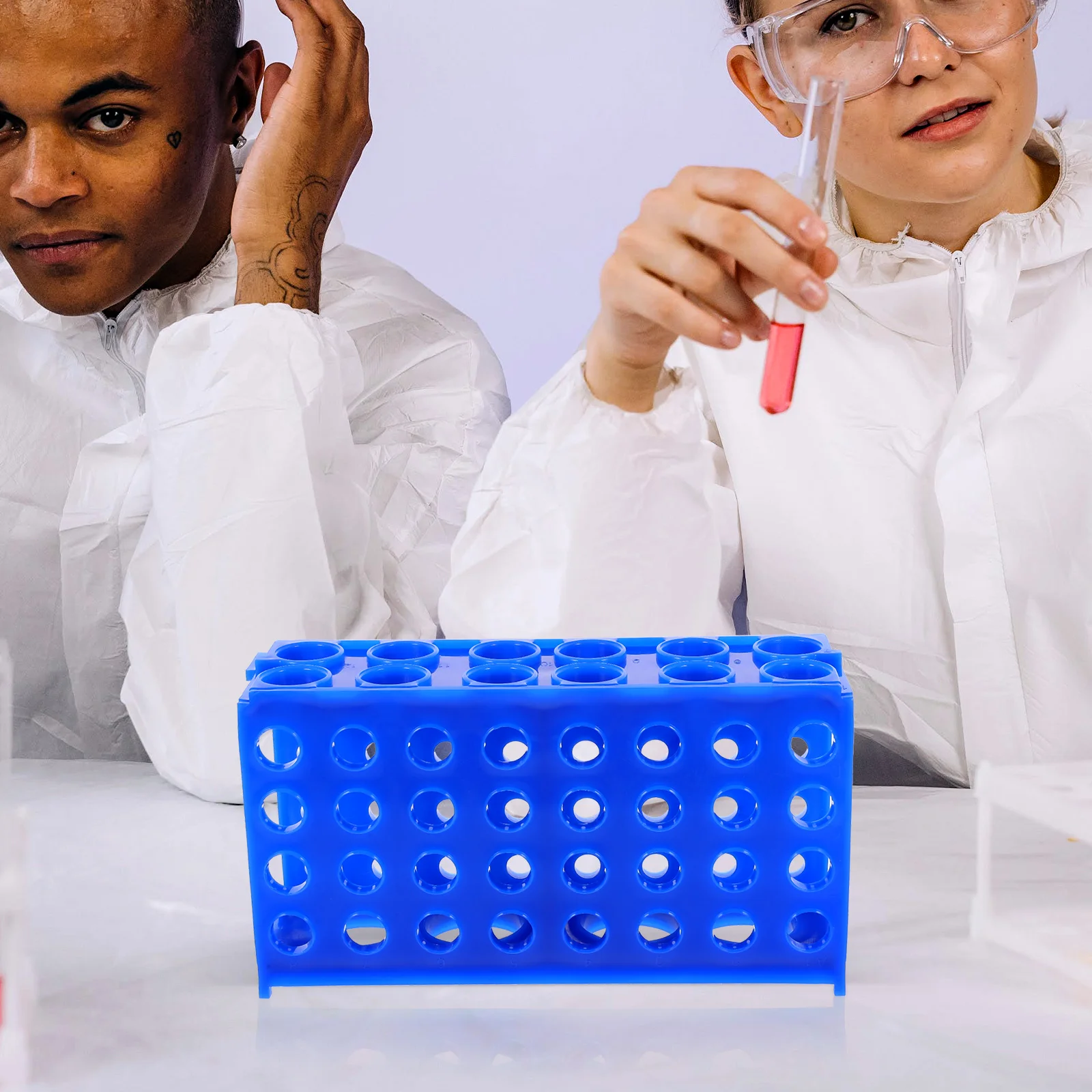 Testando dos tubos de ensaio da cremalheira do tubo da centrífuga para cremalheiras plásticas do armazenamento da amostragem do laboratório reutilizáveis