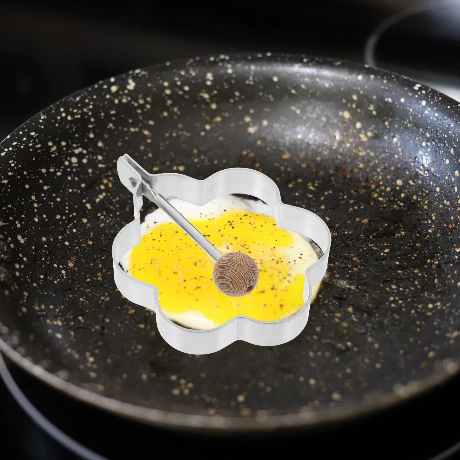 

Egg Rings Frying Mold Breakfast Kitchen Gadgets Wooden Long Handle Nonstick Stainless Steel Egg Molds Flower Shape Easy Use Safe