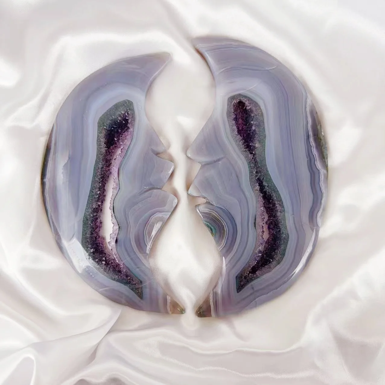 Wholesale High Quality Natural Agate Druzy Moon Carving Banded Agate Amethyst Druzy Crystal Crafts Healing for Home Decoration