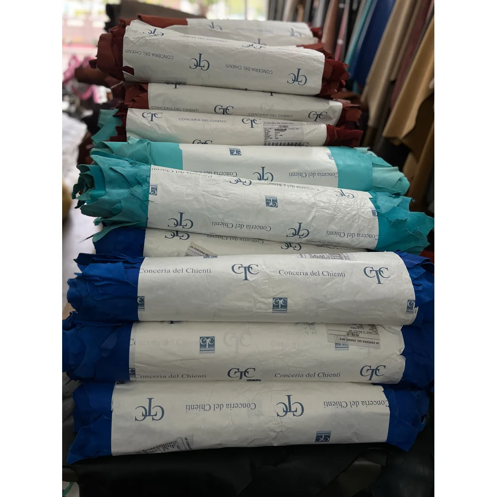 

Italian CTC High-Gloss Lambskin Suede Soft Velvet Texture 0.8-1.0mm Premium Quality