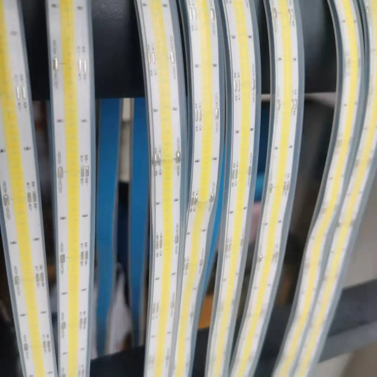 Led COB CCT 2700K to 6500K Changeable Dimmable FULL Colour RGBIC Waterproof IP68 RGBCCT Strip Light DC12/24V