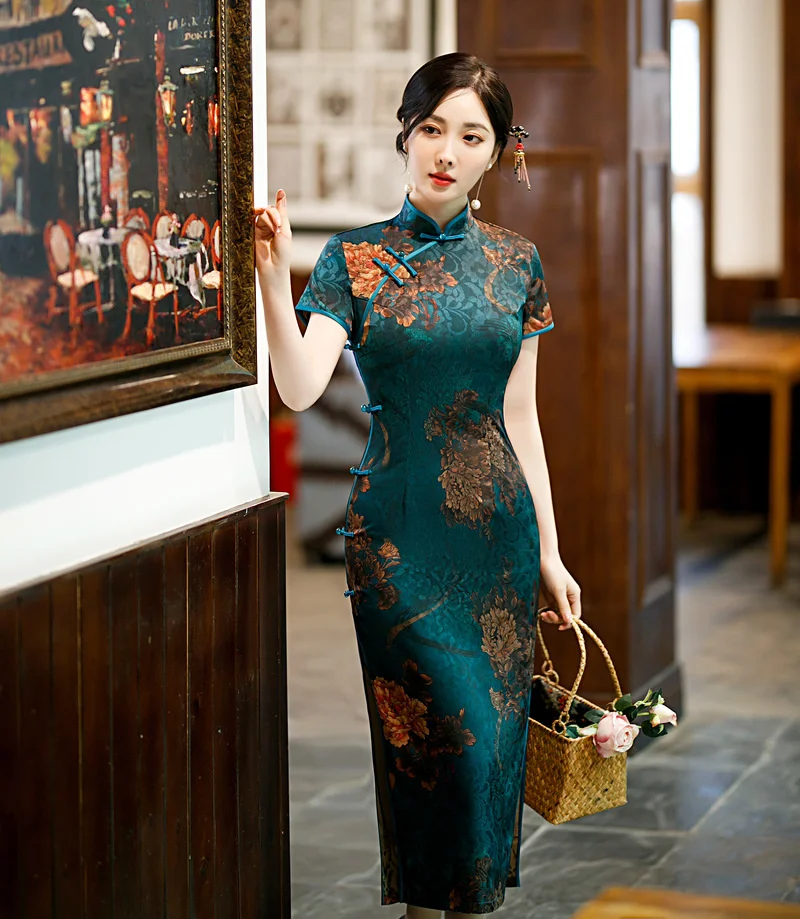 

Blue Qipao Long Improved Chinese Silk Dresses Catwalk Print New Slim Short Sleeved Hualuo Chipao Oriental Style Dresses