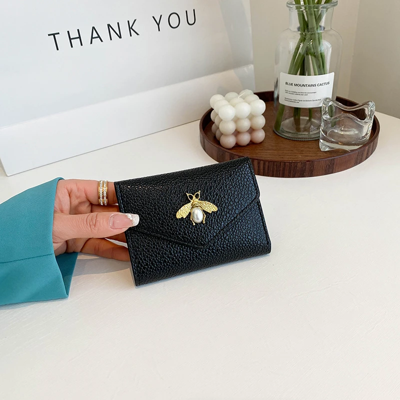 

Modern Female Wallet Mini Bag, Portable Fashionable Design With Multifunctional Pockets And Premium Finish