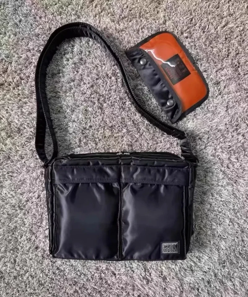 

Por TANKER Double Pocket Crossbody Bag Nylon Waterproof Commute Bag Unisex Multi-functional Shoulder Bag