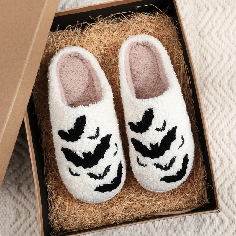 European American Halloween Bat Cotton Slippers 2024 Winter New Baotou Plush Couple Home Flat Non Slip Slippers Zapatos Mujer