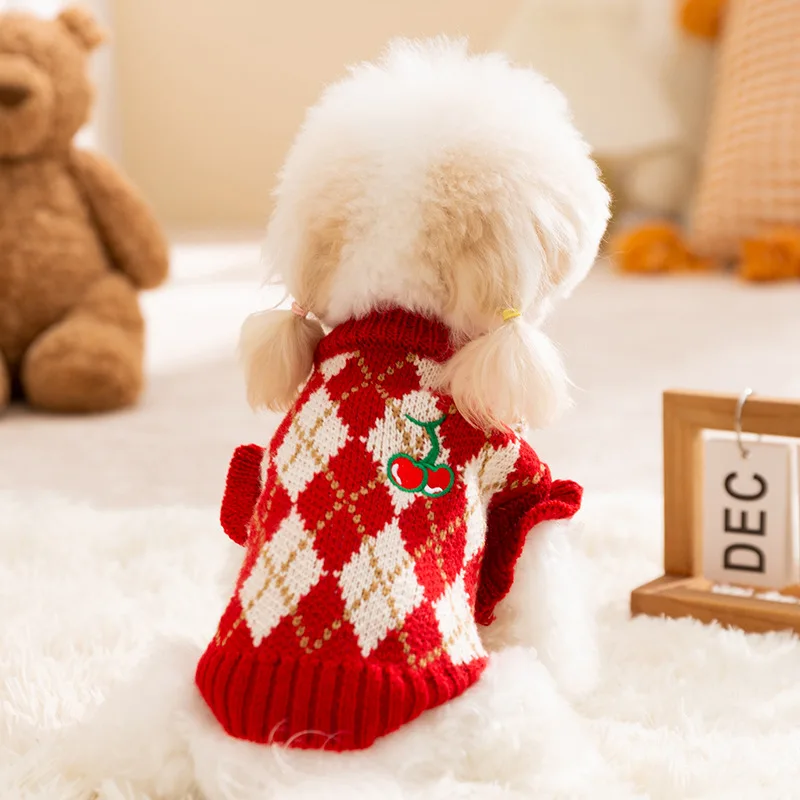 Winter Dog Sweater Fashion Plaid Dog Clothes Warm Soft Puppy Knitted Sweater Cherry Print Cat Pullovers Chihuahua Pet Clothes