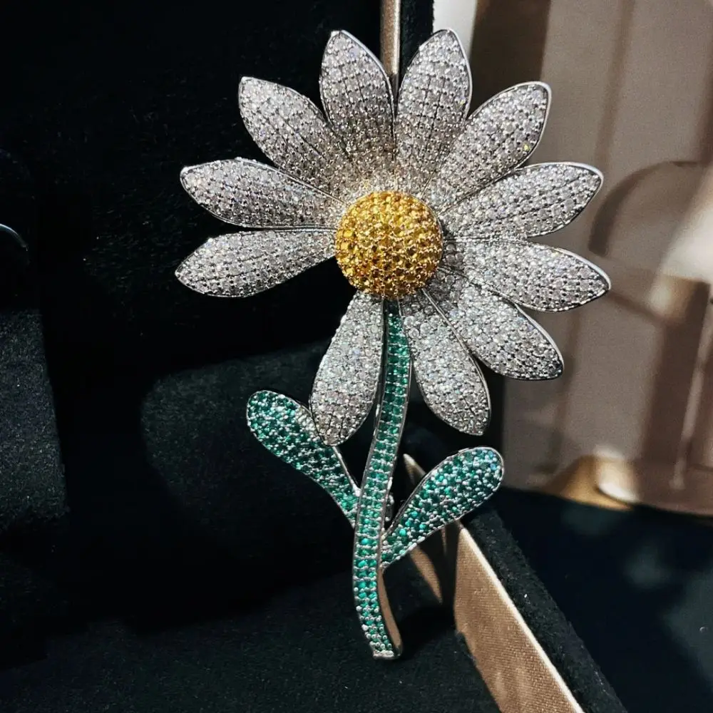 

Gd Same Style Daisy Brooch Suit Jacket Accessories Korean Men Women's Jacket Shining Luxury Decoration Pin