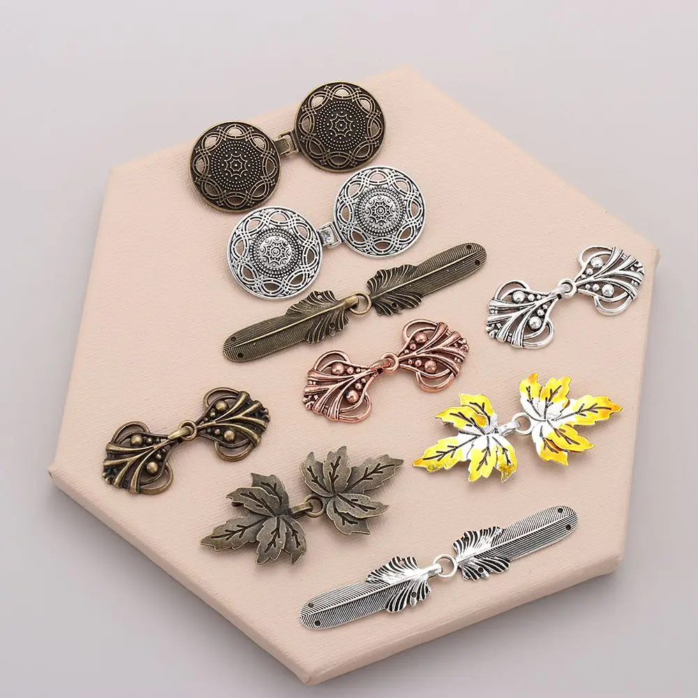 Winter Trendy Retro Sewing DIY Cardigan Clip Shawl Brooch Sweater Blouse Pin Clip Clasps