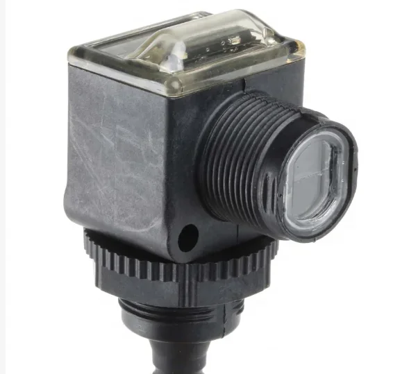 42EF-P2MPB-F4  Retroreflective Photoelectric Sensor, Block Sensor, 3 m Detection Range IO-LINK