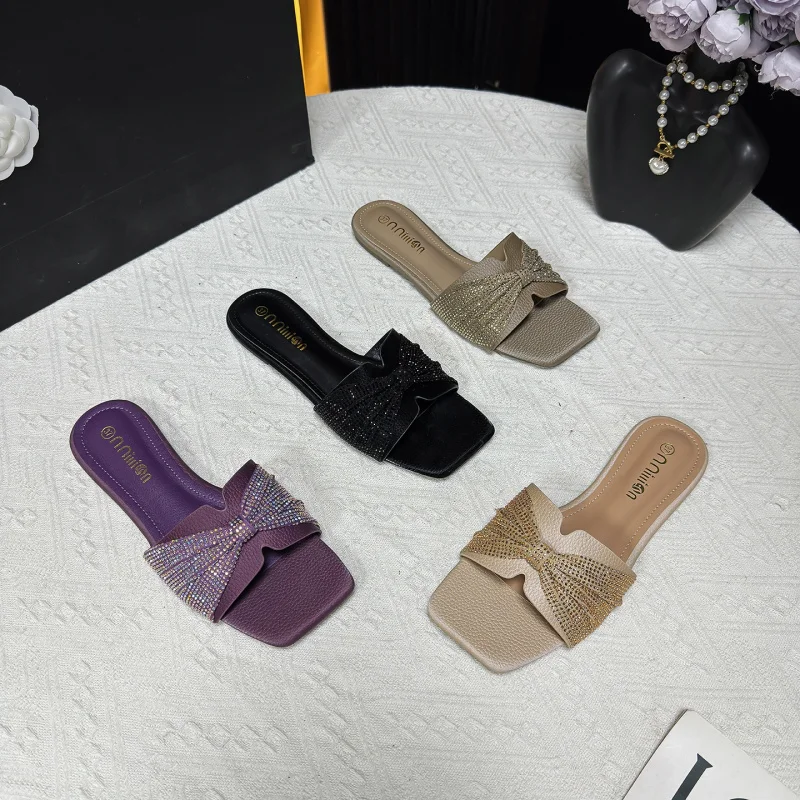 

Лето 2023, новые женские тапочки на плоской подошве с одним ремешком, сандалии в африканском стиле с квадратным носком, высококачественная уличная одежда