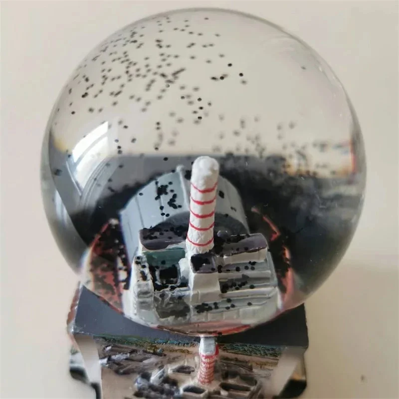 Thumbnail 2 - #17 Snow Globes Comparison Guide