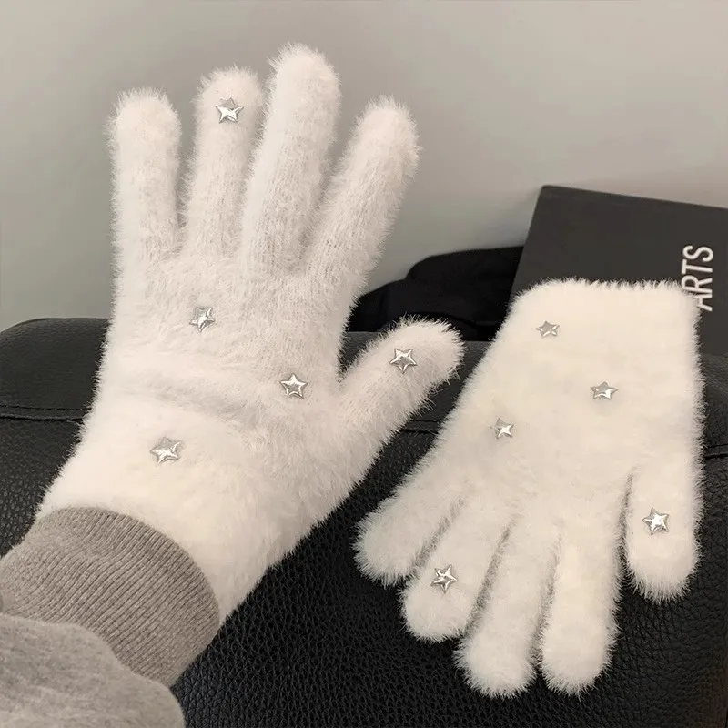 White Soft Plush Gloves Women Winter Warm Coral Fleece Satr Heart Gloves Girls Korean Full Finger Thicken Furry Glove Mittens