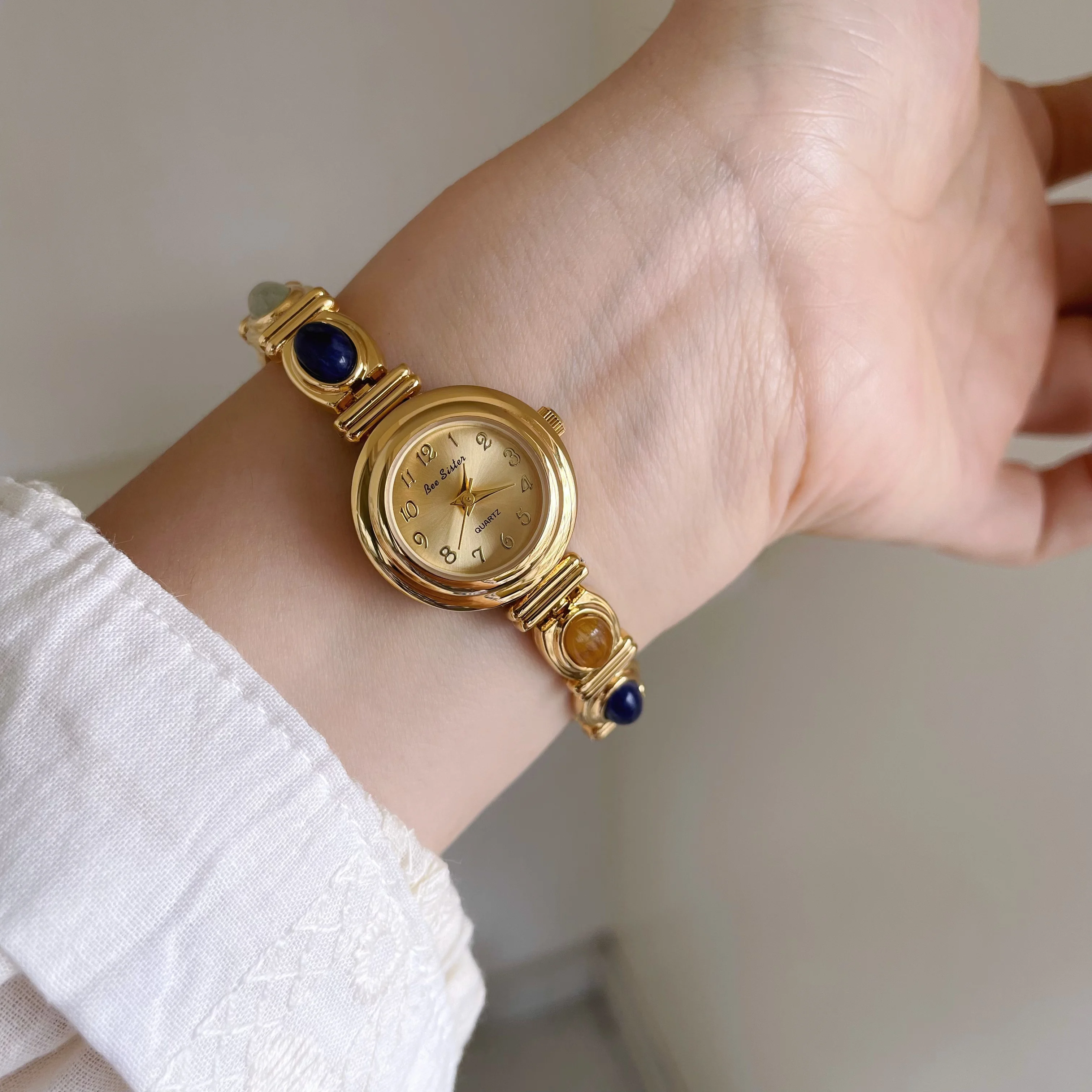 ساعة يد نسائية أنيقة كلاسيكية وأنيقة على الطراز العتيق مينا حجرية ملونة ساعة ذهبية صغيرة ساعة كوارتز على شكل سوار نسائي #5