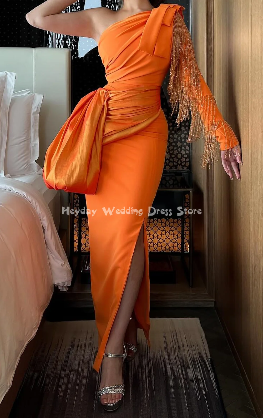 Heyday فساتين سهرة نسائية كريب بكتف واحد وغمد بطول الكاحل وأكمام طويلة مع شرابة مطرزة فساتين أنيقة 2025