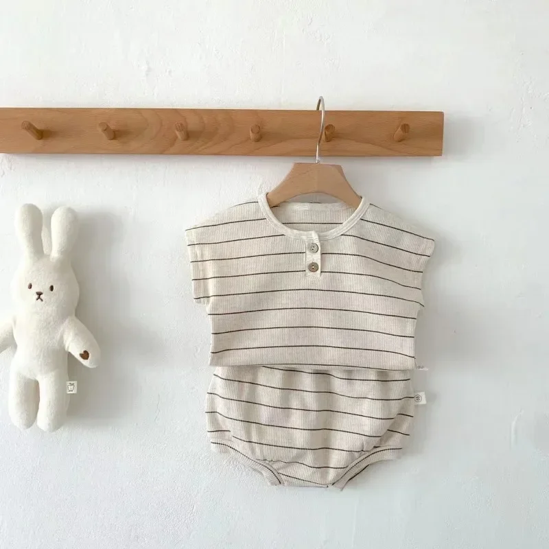 Soft Lining Infant Baby Clothes Outfits New 2pcs Sports Style Summer Baby Boys Girls Stripe T-shirt and Shorts Clothing Set