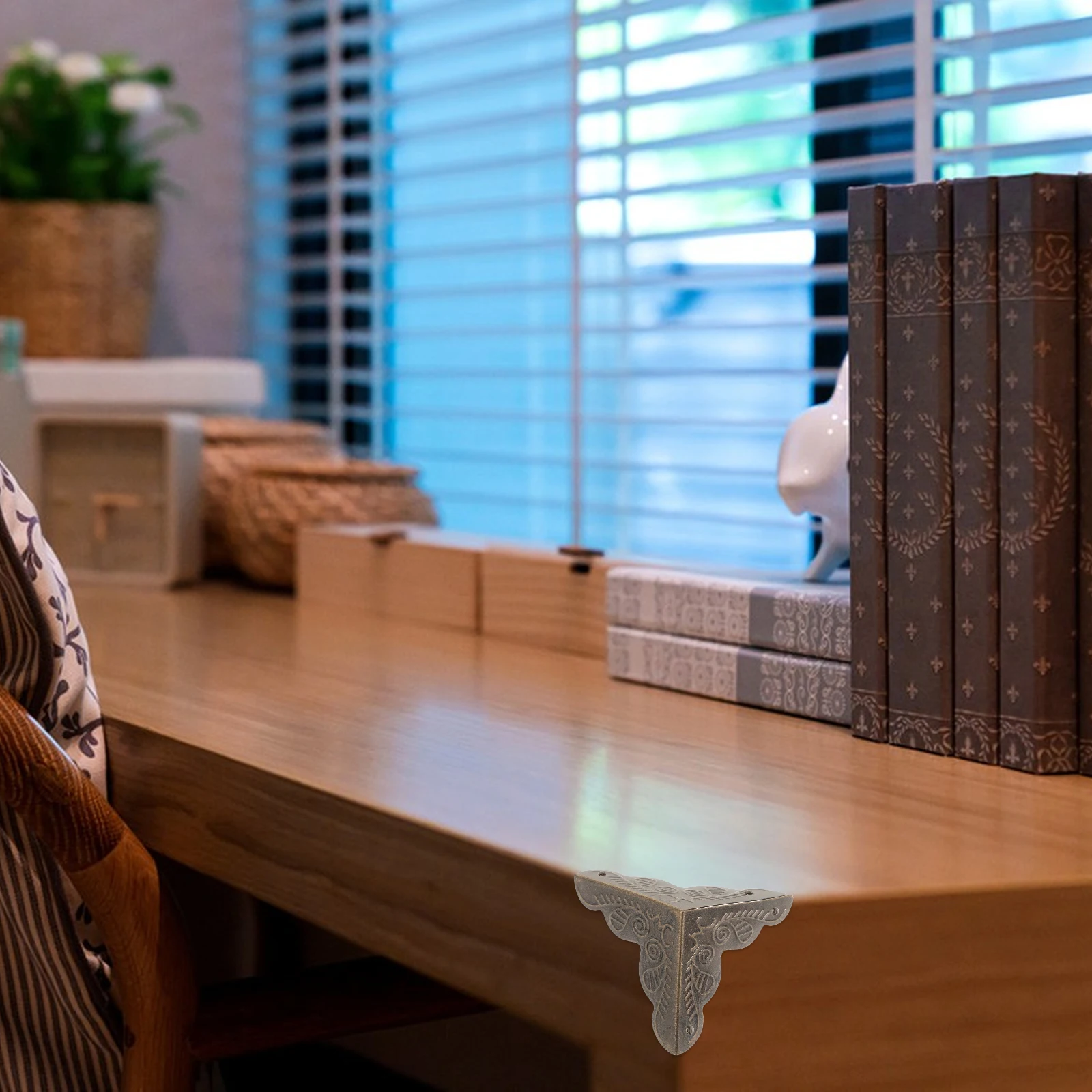 

12Pcs Retro Corner Protectors Metal Box Edge Guards Vintage Style Jewelry Box Cabinet Furniture Decorative Safety Guards