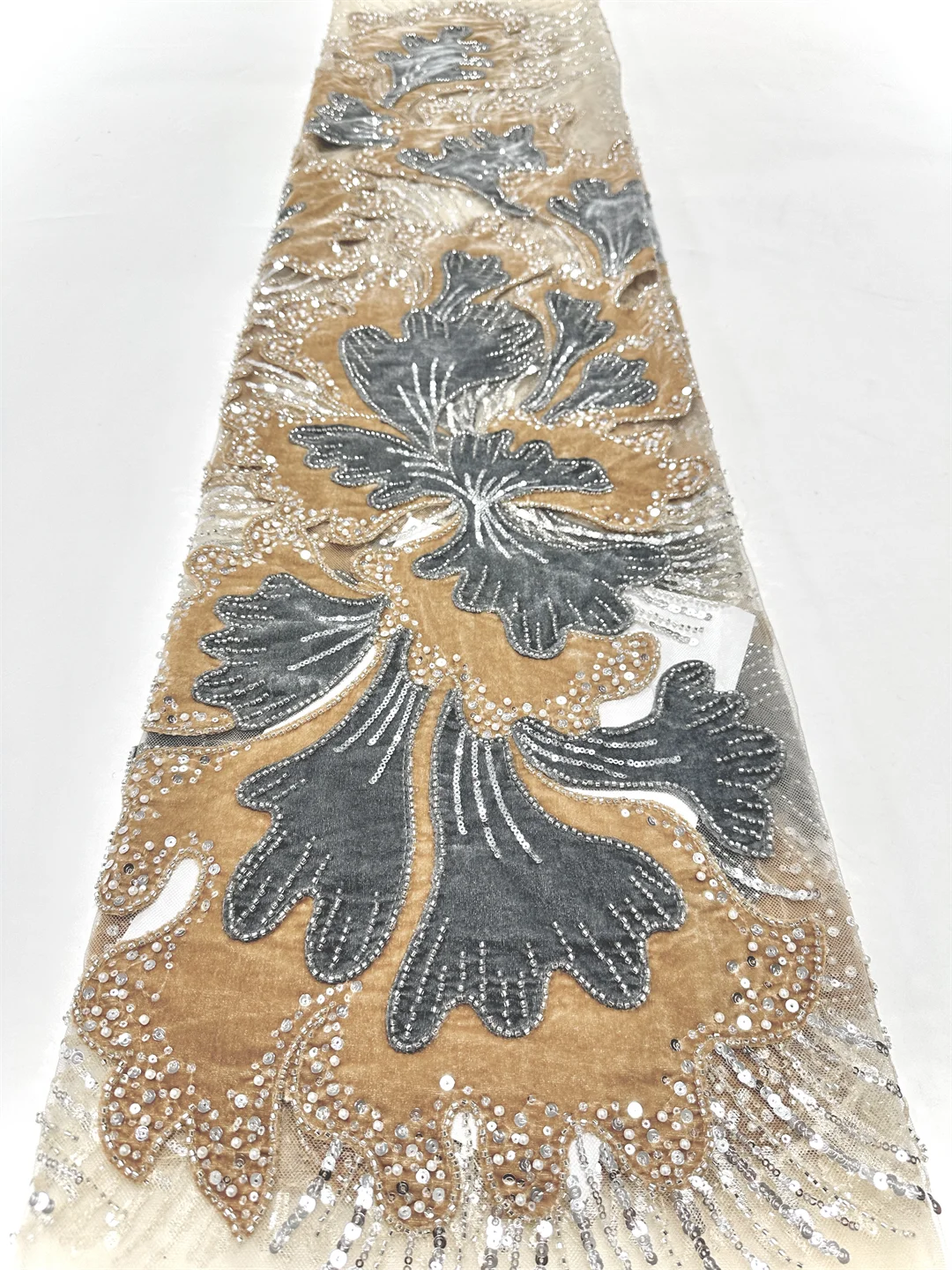 

2026 Luxury African Lace Fabric 5 Yards Velvet Lace Beaded Tulle Lace Fabric Embroidered Nigerian Fabric for Wedding Dress Sew