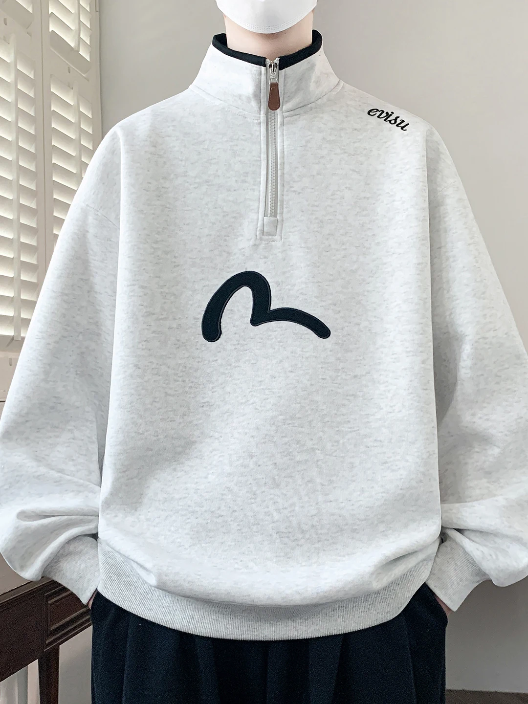 Camiseta Masculina de Manga Longa com Zíper e Capuz, Estilo Casual para Primavera e Outono, Confortável e Respirável, em Mist...