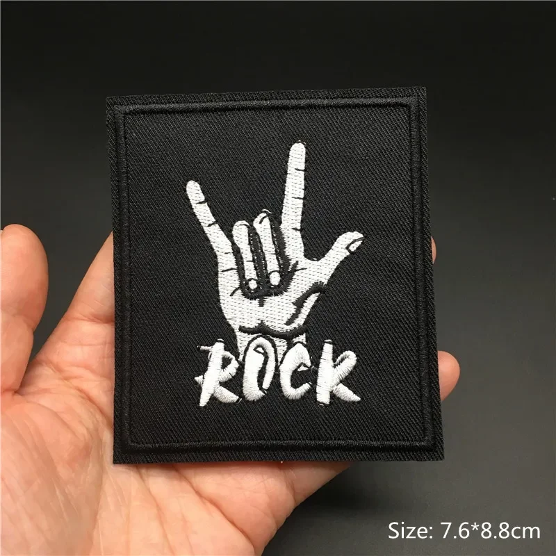 Band Rock Clothes Badges Iron On Patches Appliques Embroidered Music Punk Stripes for Clothes Jacket Jeans Diy Decoration