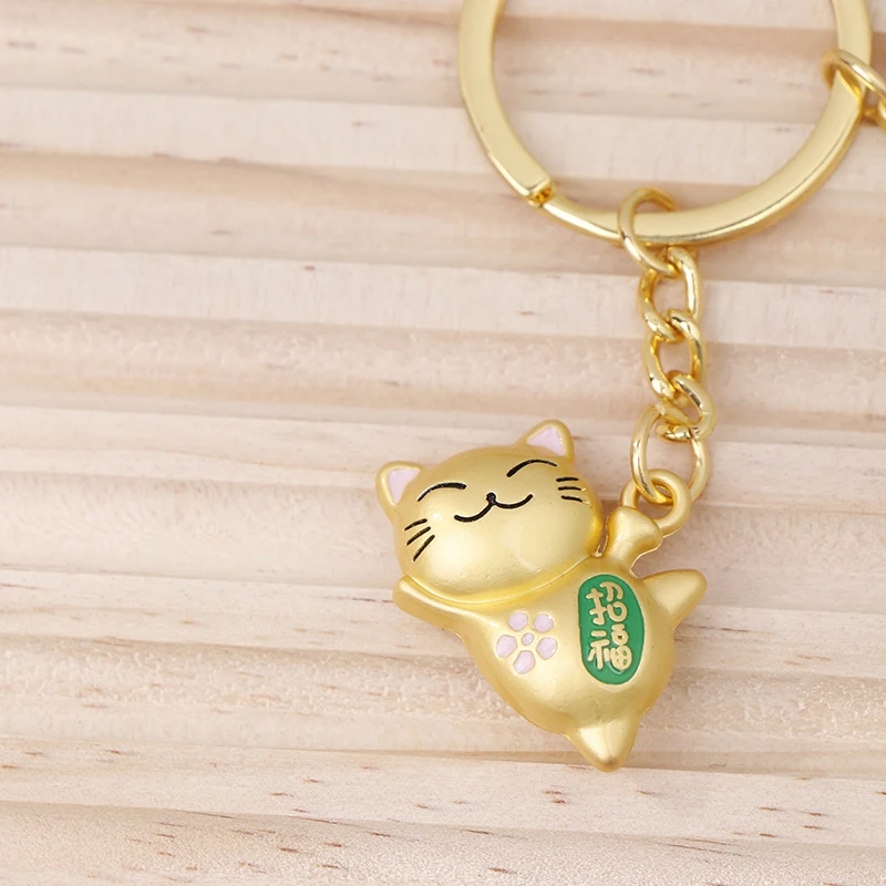 1PC Couple Gift Japan Lucky Cat Keychain Kawaii Trinkets Alloy Accessory Car Bag Pendant Key Chain Pray Golden Keyfob