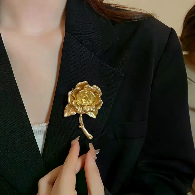 Phalaenopsis Brooch For Women Girls Exquisite Fashion Metal Flower Corsage Pins Party Dress Jewelry Accessories Gifts