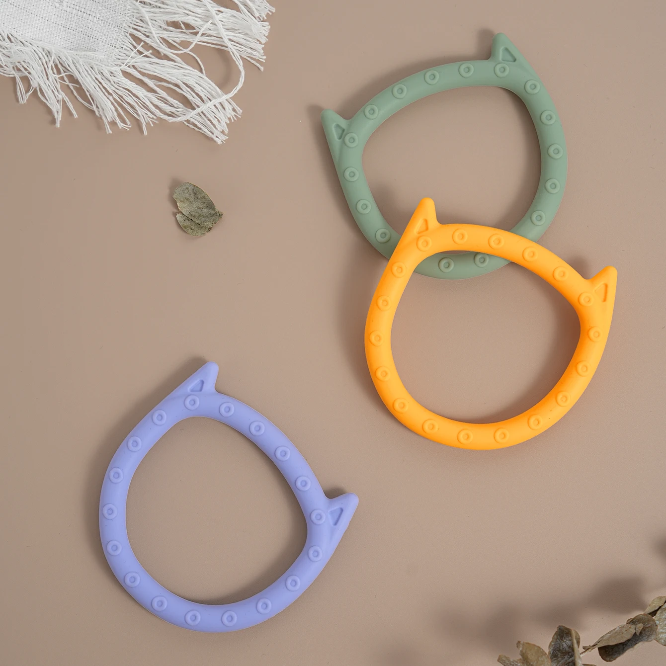 

1Pcs Silicone Baby Teethers Ring Cute Shaped Colorful Baby Teether Toy BPA Free Molar Chewing Toy Soothing Baby Accessories