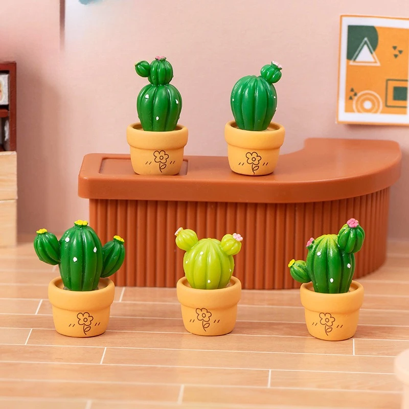 Cartoon Miniature Cactus Potted Handmade Realistic Mini Potted Plant Resin DIY Cactus Figurines Desktop Decorative Fairy Garden