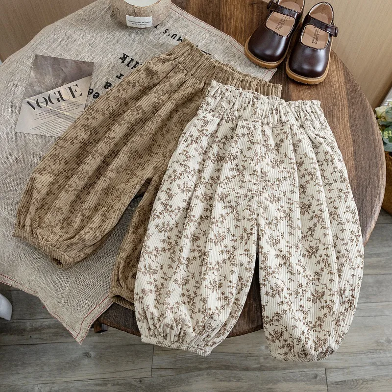 Mädchen-Jogginghose mit Blumendruck, locker sitzende Freizeithose im koreanischen Stil für den Herbst, trendige lange Hose, Blumenmuster für Kleinkinder und Kinder