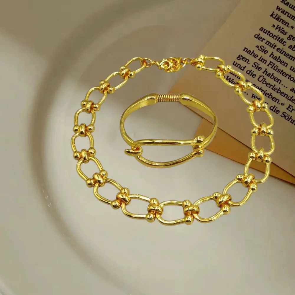 2026 Spring Mature OL Style Gold Silver Horseshoe Buckle Bracelet Necklace Jewelry Two Piece Set Creative Gift