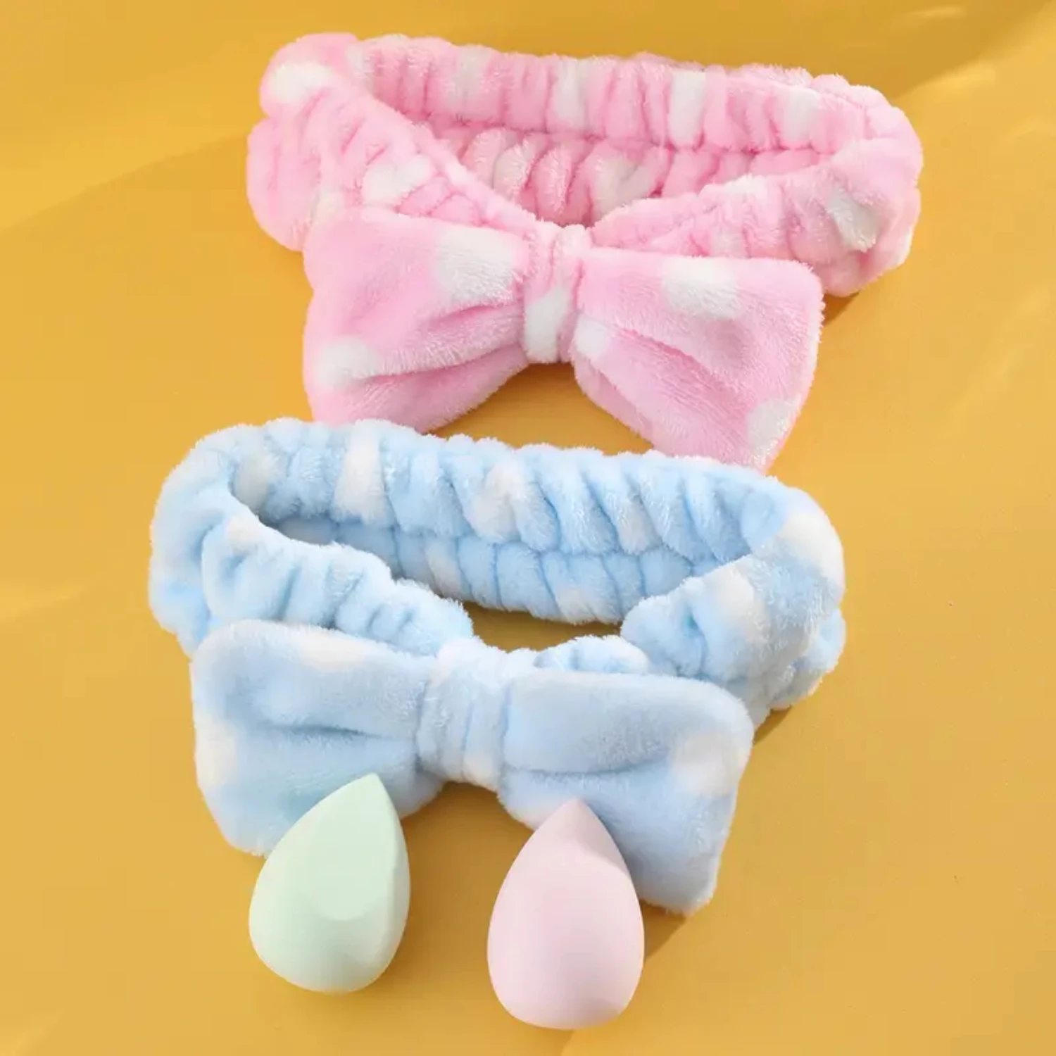 Cosmetic Tool Set  2pcs Lovely Beauty Eggs + 2pcs Cute Makeup Hairbands, Perfect for Coral Fleece Face Wash and Makeup Applicati