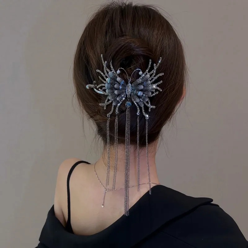 女性のためのヴィンテージラインストーンバタフライ付きメタルチェーン,ヘアクリップ,ポニーテールピン,ダークスタイル,高級アクセサリー