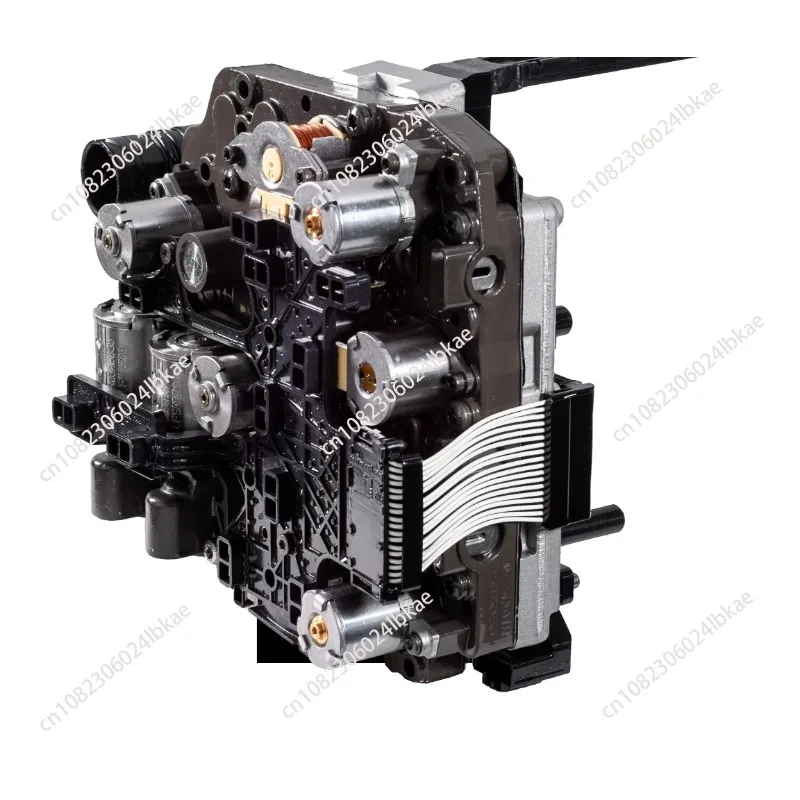 Automated manual transmission (amt) 6-speed dual-clutch wet clutch transmission