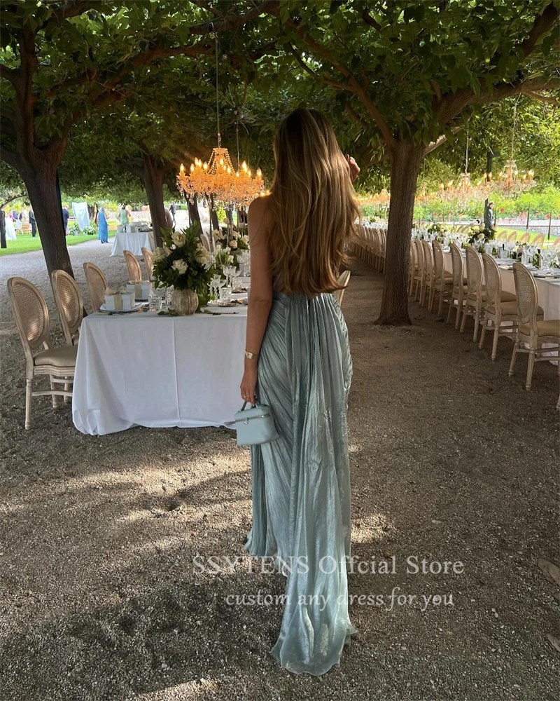 Eleganti abiti da sera blu crêpe Abiti da ballo senza spalline personalizzati Chic Abiti da festa per invitati a un matrimonio saudita Abiti da