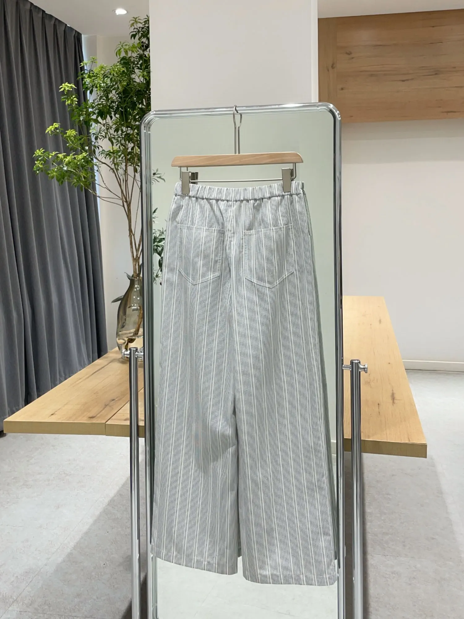 Authentiek Noxiao merk zomer 2025, wijde pijpen broek, string, gestreept, casual, hoge taille, recht gesneden woon-werkverkeer, polyester B...