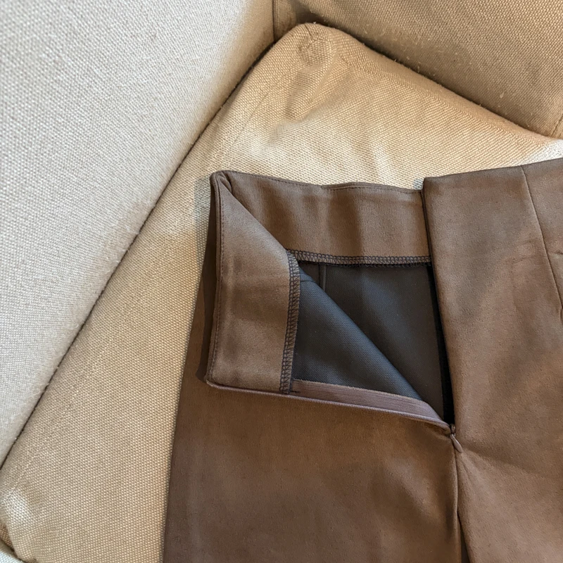 Solid Color 2026 Autumn and Winter New Minimalist High Waist Holiday Shorts Femininity Versatile Casual Fashion Short Pants